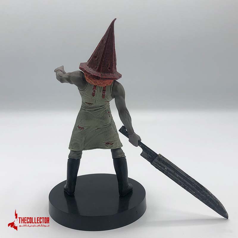 خرید فیگور رد پیرامید تینگ از بازی Silent Hill 2، با طراحی دقیق و جزئیات واقع‌گرایانه.  مناسب برای کلکسیونرها و طرفداران بازی‌های ترسناک.