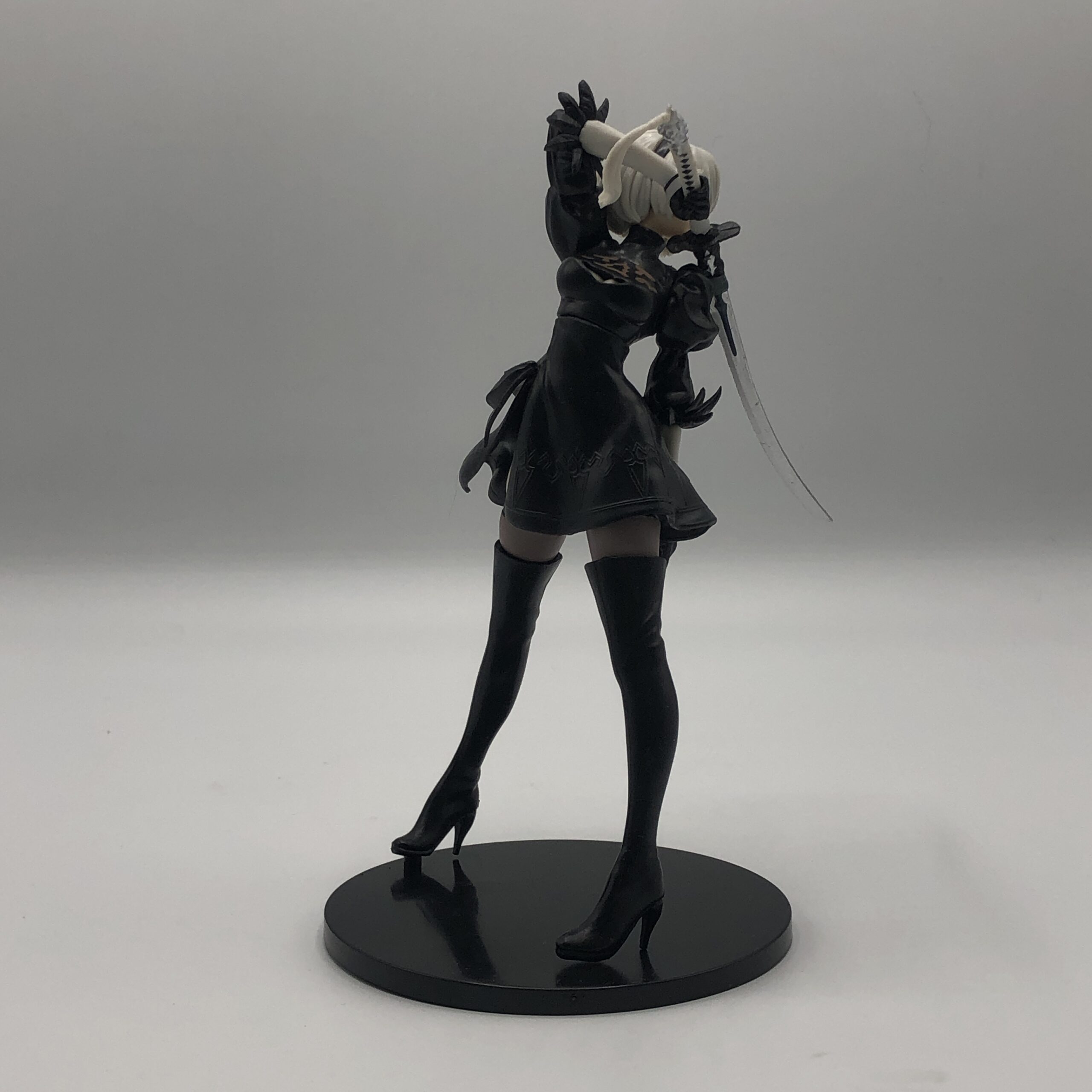 2b noir فیگور
