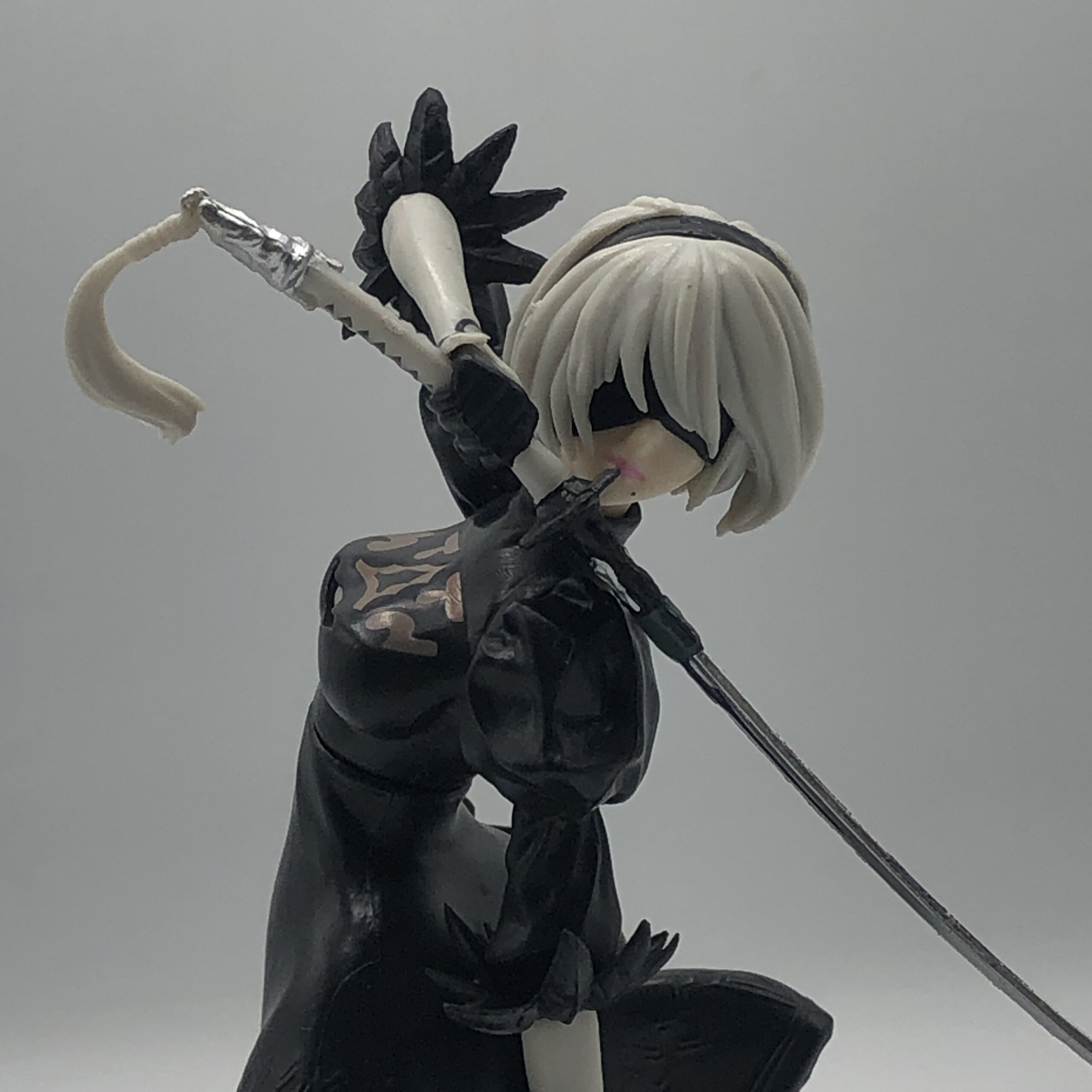 2b noir فیگور