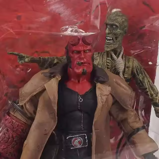اکشن فیگور هل‌بوی ایوان کورپس | Hellboy Ivan Corpse | برند Mezco Toys